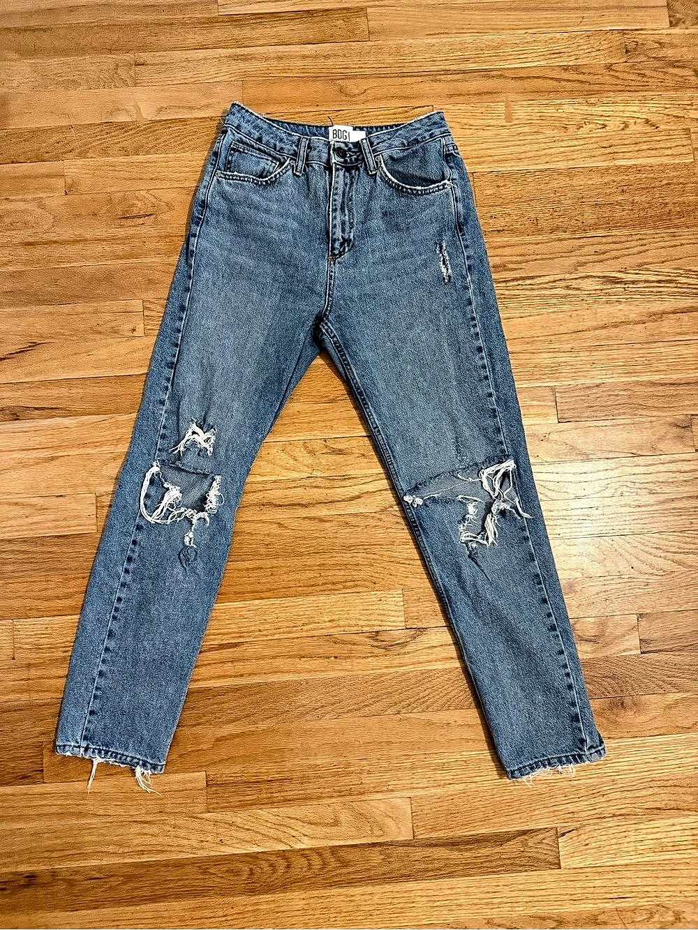 BDG Mom Distressed Straight Leg Jeans in Blue Waist 27